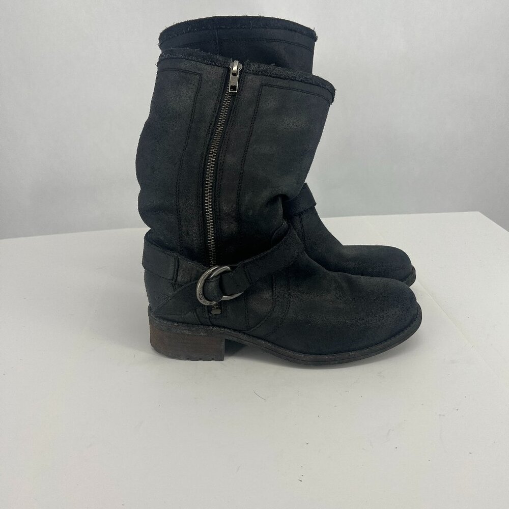 UGG Australia Women’s Silva Black Boot